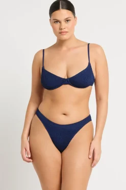 Christy Brief*bond-eye Online