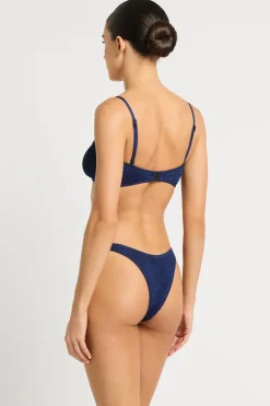 Layla Crop*bond-eye Hot