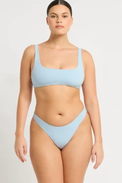 Quinn Crop*bond-eye Hot