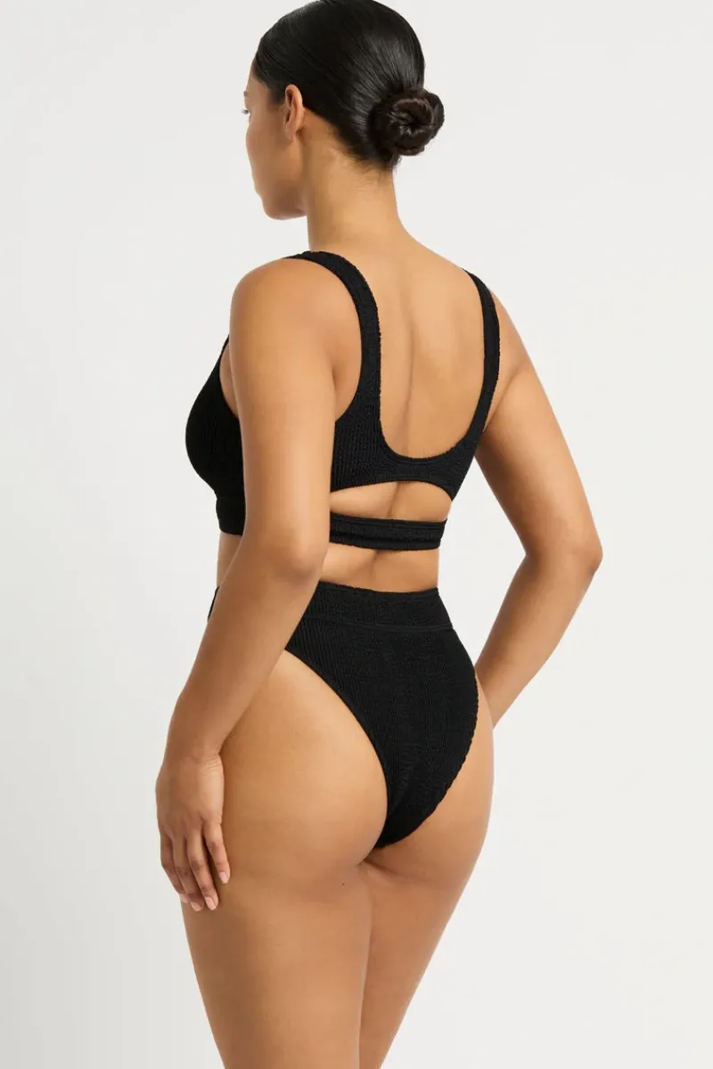 Sasha Crop*bond-eye Online