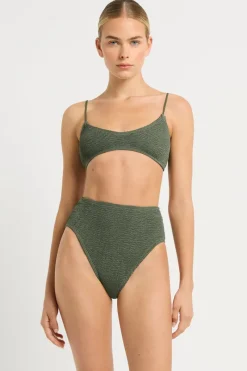 Selena Crop*bond-eye Hot